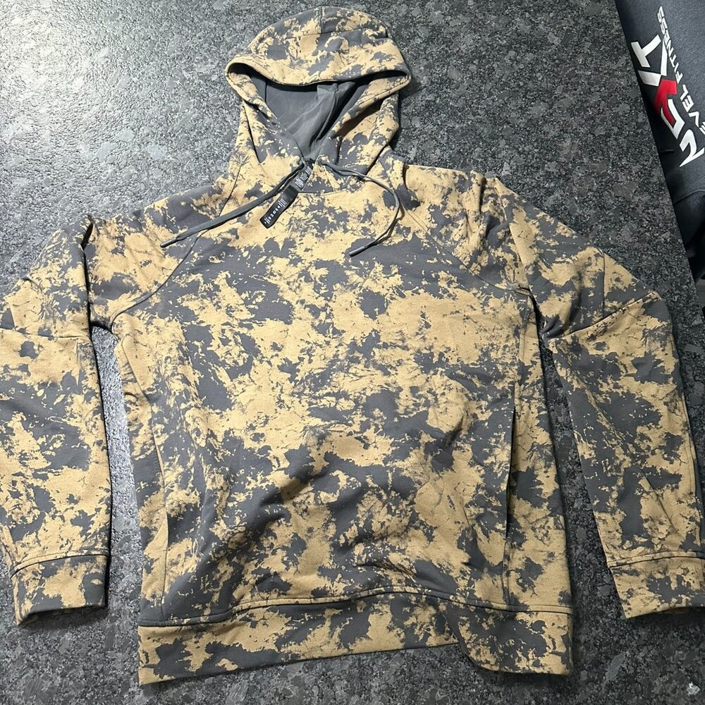 Men's Lulu Lemon Sweatshirt